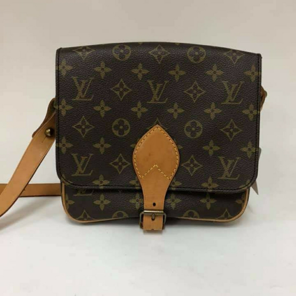LOUIS VUITTON CARTOUCHIERE MONOGRAM